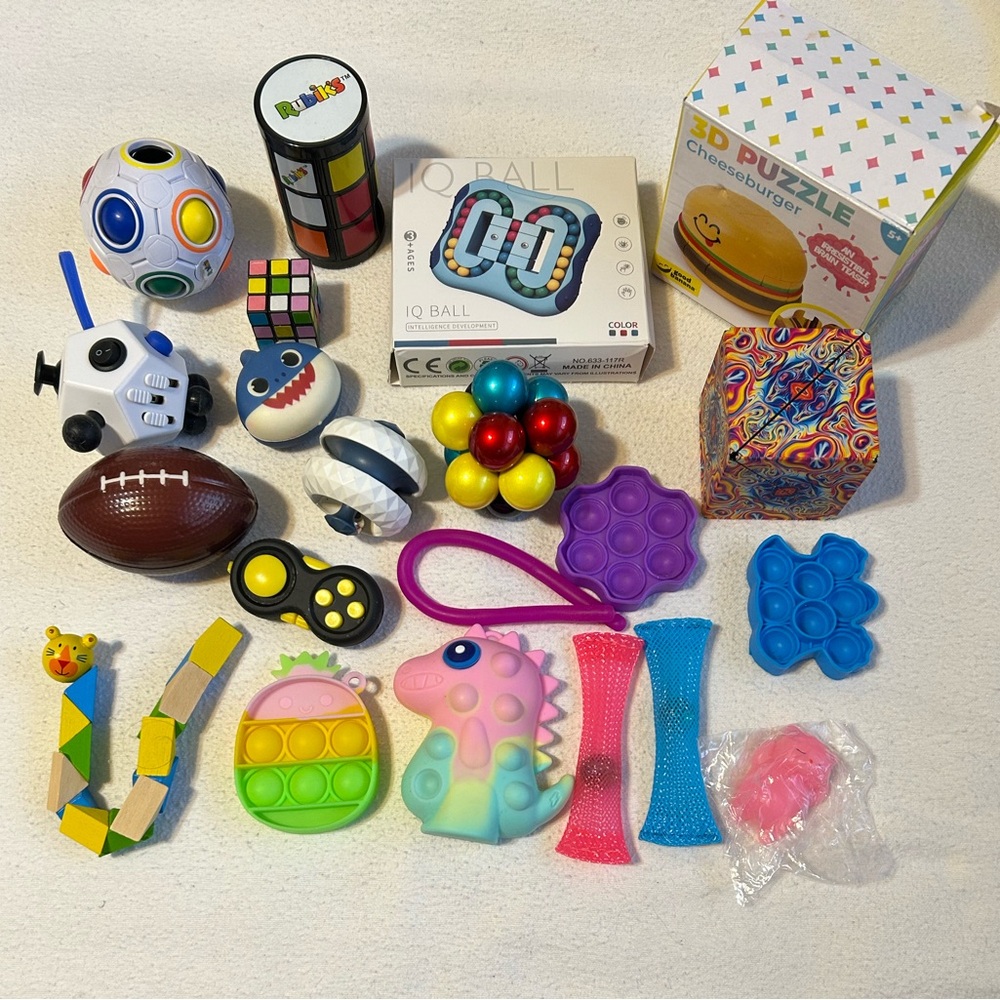 Fidgets & Puzzles Collection with Magnetic Shashibo Shape Shifting Block & more